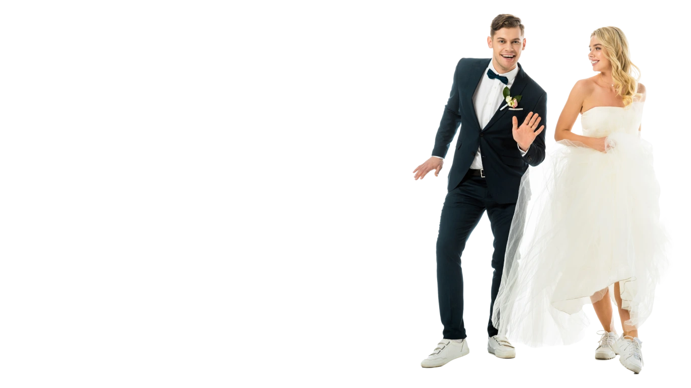 couple de mariés dansant